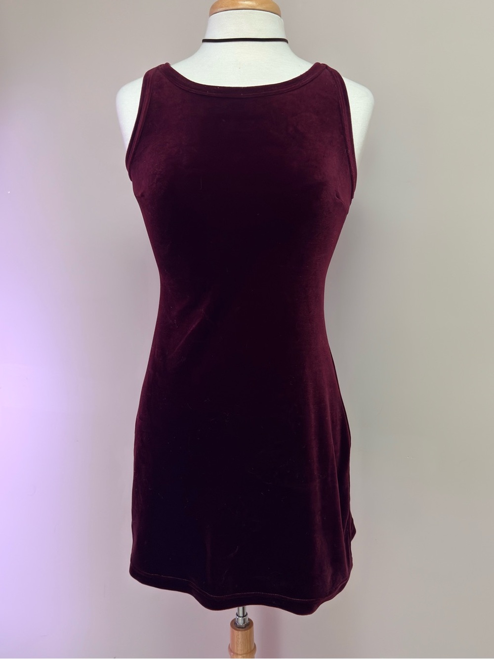 a.n.a Sleeveless Velvet Mini Dress in Burgundy